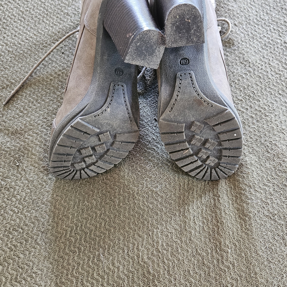 Women's Taupe Lace-Up Ankle Boots - Picture 5 of 9